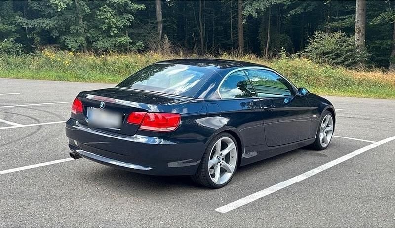Gebraucht BMW 330 Cabriolet 272 PS (200 kW) 2007 Blau Cabrio