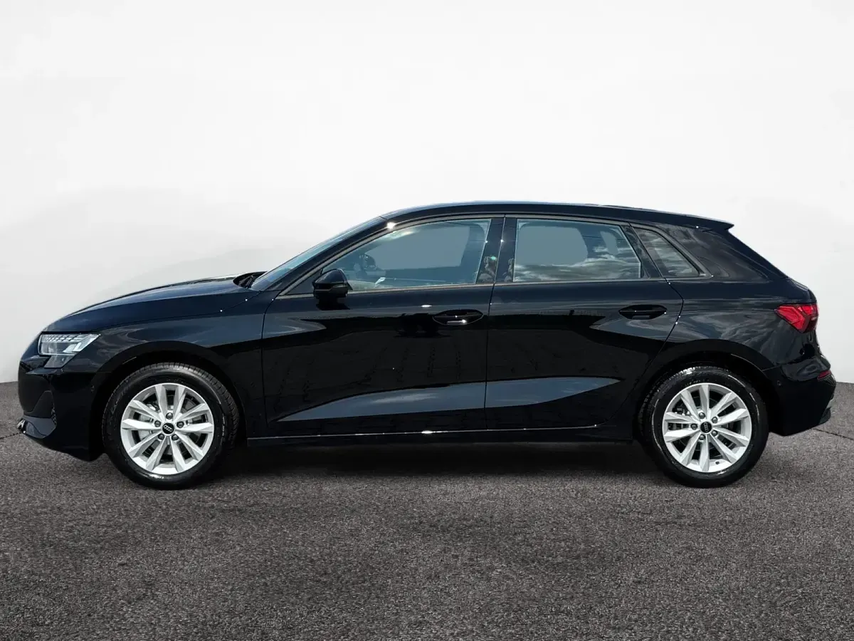 Neu Audi A3 150 PS (110 kW) 2026 Brillantschwarz Limousine