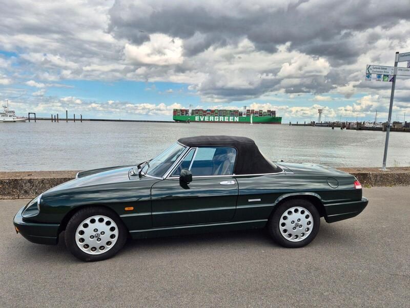 Grün Gebraucht 1991 Alfa Romeo Spider Cabrio | 17.900 € - Bild 1/4