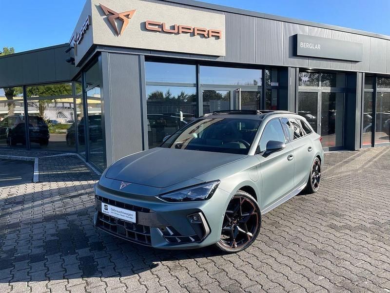 Grau Gebraucht 2024 Cupra Leon Limousine | 38.900 € (Fairer Preis) - Bild 1/4