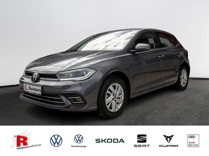 Grau Gebraucht 2022 VW Polo Style Kleinwagen | 21.240 € (Fairer Preis) - Bild 1/4
