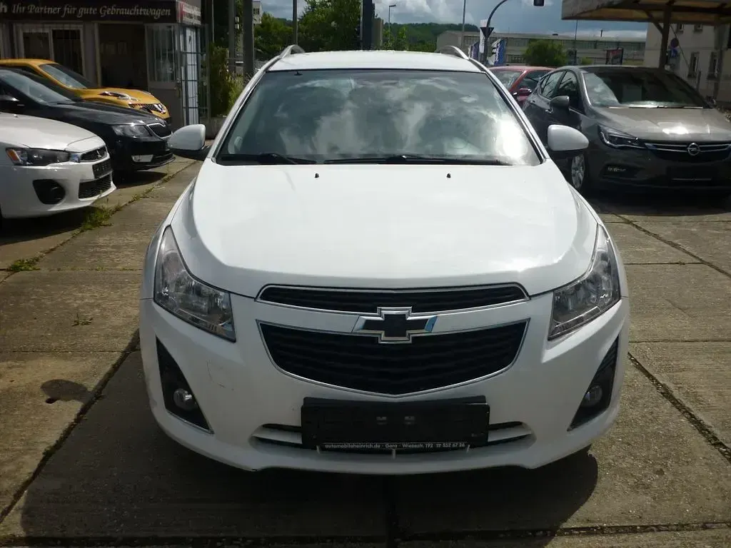 Gebraucht Chevrolet Cruze LT 131 PS (96 kW) 2013 Weiß Limousine