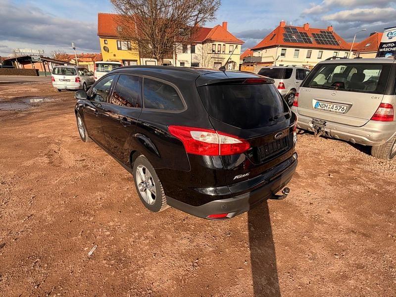 Gebraucht Ford Focus SYNC Edition 140 PS (102 kW) 2014 Schwarz Kombi