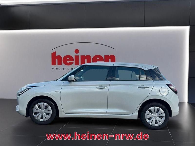 Neu Suzuki Swift Club 82 PS (60 kW) 2026 Weiß Kleinwagen