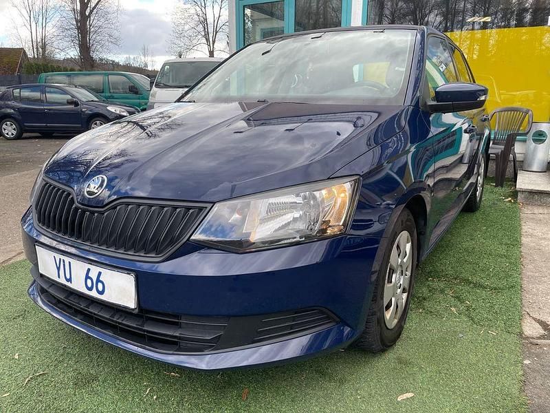 Gebraucht Skoda Fabia Active 75 PS (55 kW) 2016 Blau Limousine
