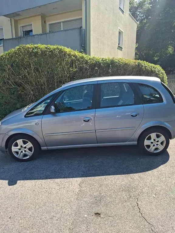 Gebraucht Opel Meriva 101 PS (74 kW) 2010 Grau Van / Kleinbus