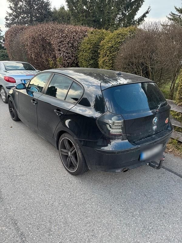 Gebraucht BMW 120 163 PS (119 kW) 2006 Schwarz Kleinwagen