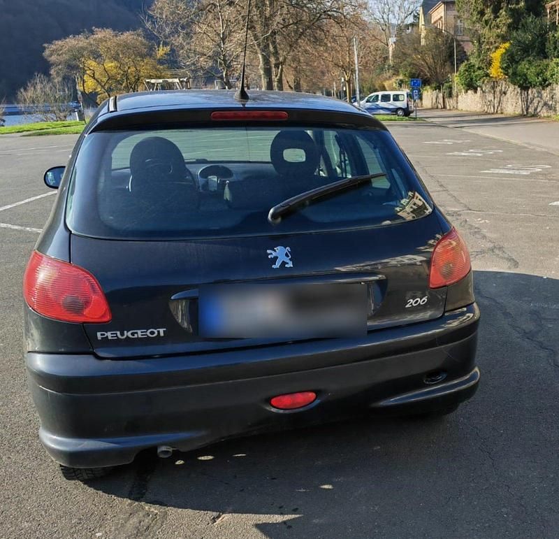 Gebraucht Peugeot 206 75 PS (55 kW) 2006 Schwarz Limousine