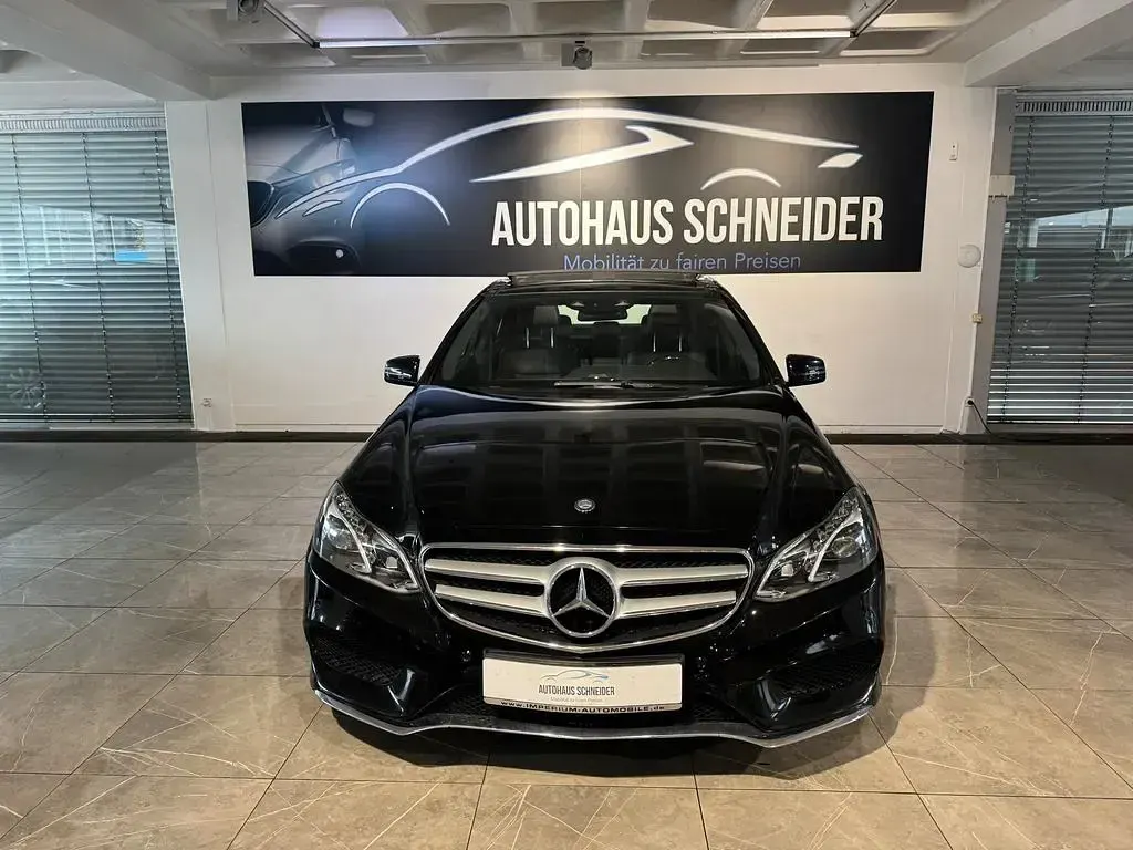 Gebraucht Mercedes E350 AMG 252 PS (185 kW) 2013 Schwarz Limousine