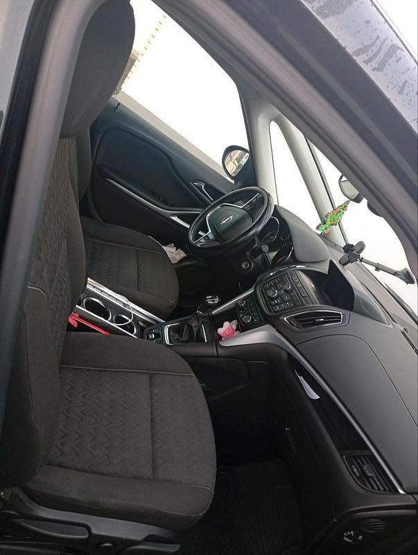 Gebraucht Opel Zafira 165 PS (121 kW) 2014 Schwarz Van / Kleinbus
