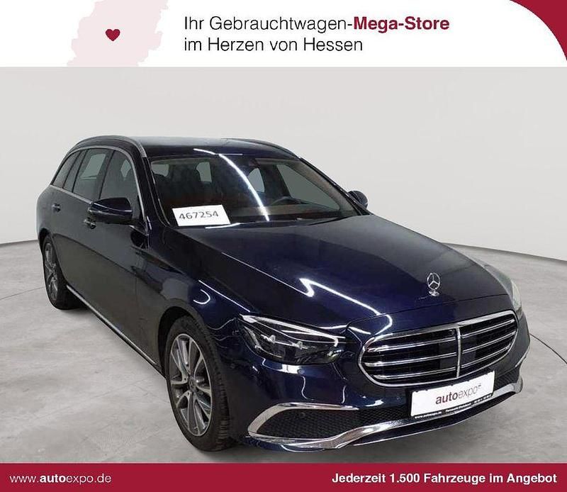 Gebraucht Mercedes E400 330 PS (242 kW) 2022 Blau Limousine