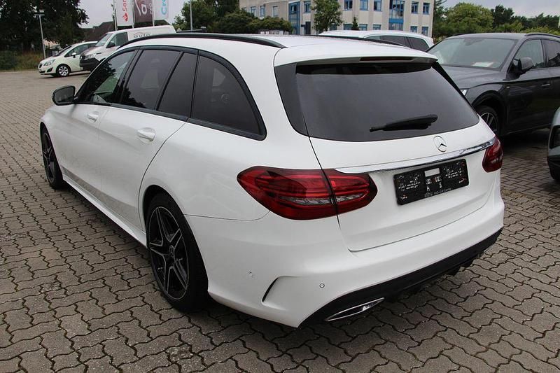 Gebraucht Mercedes C220 AMG line 194 PS (142 kW) 2021 Weiß Limousine