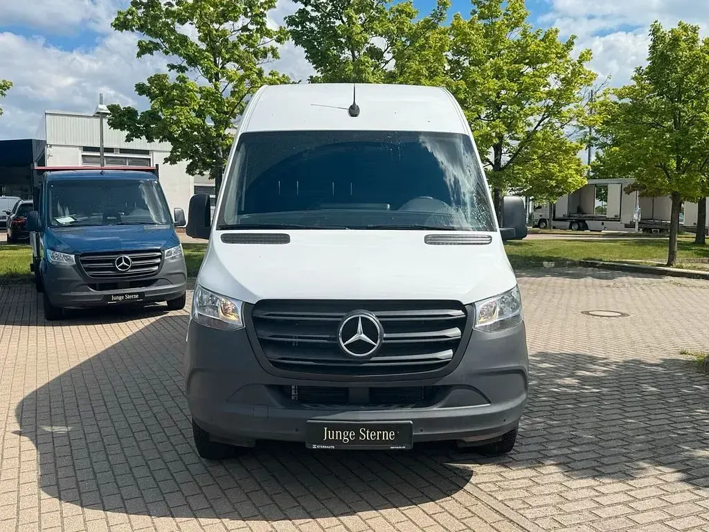 Gebraucht Mercedes Sprinter 150 PS (110 kW) 2024 Arktikweiß Van
