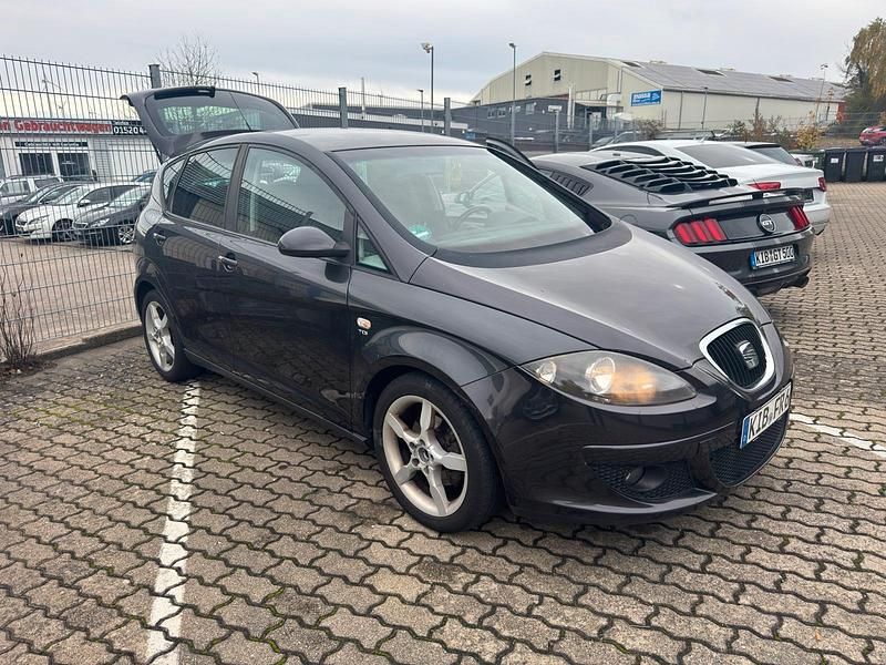 Gebraucht 2006 Seat Altea Limousine | 3.500 € (Etwas zu teuer) - Bild 1/4