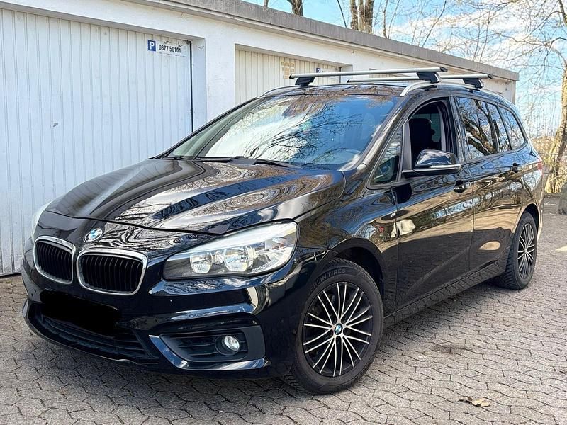Gebraucht BMW 218 150 PS (110 kW) 2015 Schwarz Van / Kleinbus