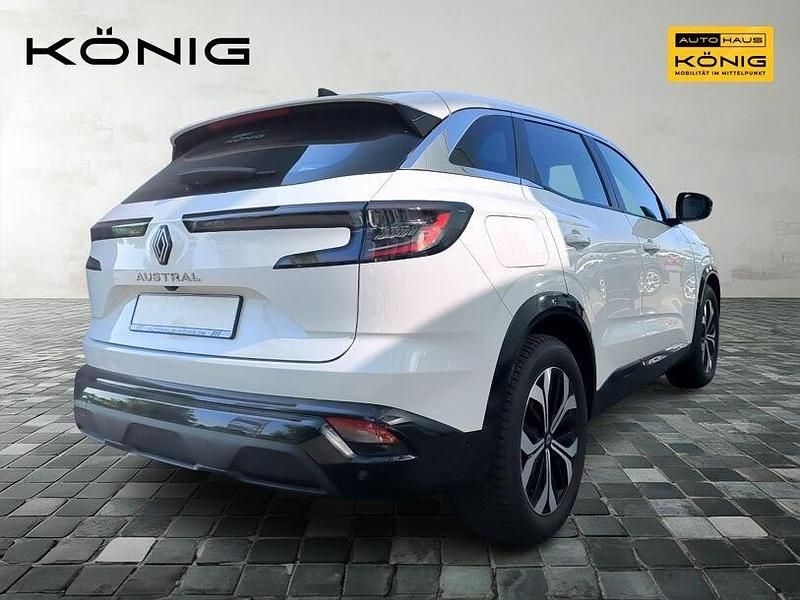 Second-hand Renault Austral Evolution 158 CP (116 kW) 2023 Alb SUV