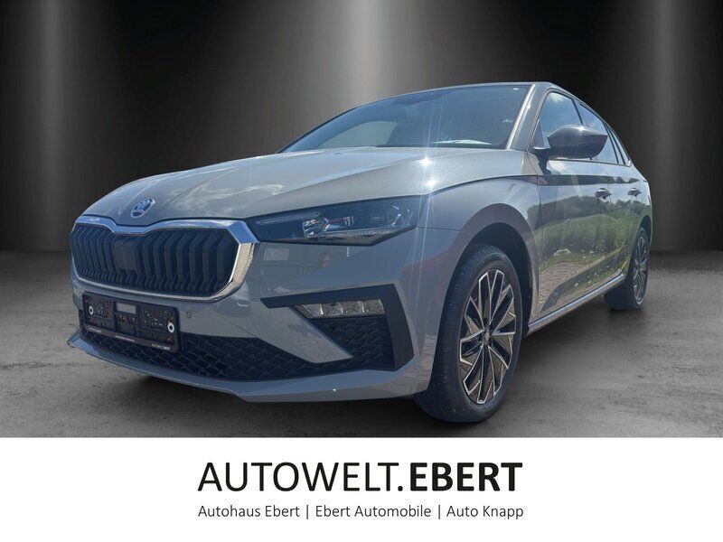 Grau Neu 2024 Skoda Scala Tour Kleinwagen | 30.990 € (Teuer) - Bild 1/4