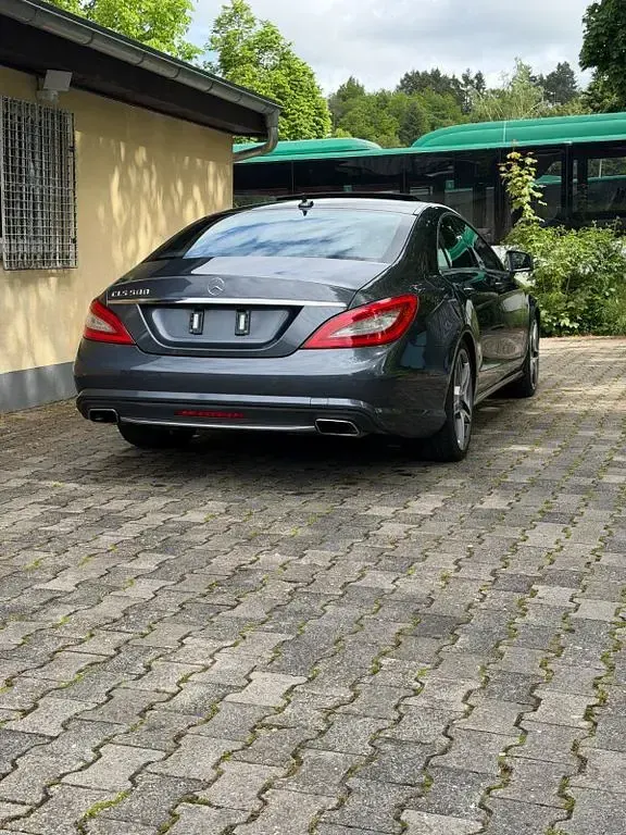 Gebraucht Mercedes CLS500 408 PS (300 kW) 2012 Grau Limousine