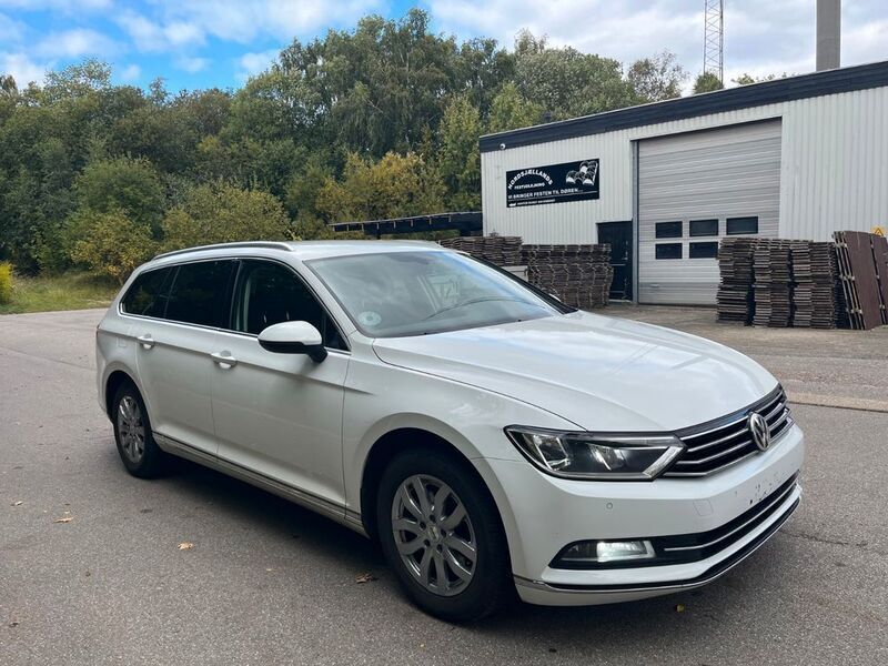 Gebraucht VW Passat Highline 179 PS (131 kW) 2015 Weiß Kombi