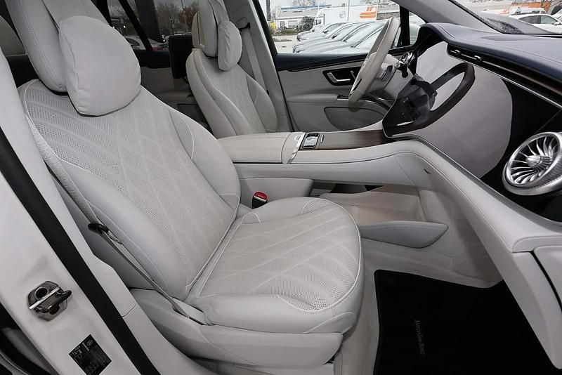Gebraucht Mercedes EQS450+ 264 kW (360 PS) 2022 Manufaktur diamantweiß bright SUV