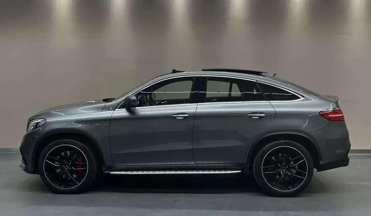 Gebraucht Mercedes GLE63 AMG AMG 585 PS (430 kW) 2018 Selenitgrau SUV