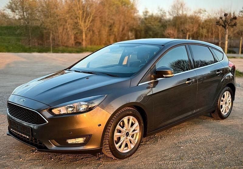 Gebraucht Ford Focus 150 PS (110 kW) 2018 Grau Limousine