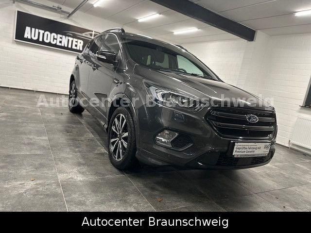 Grau Gebraucht 2018 Ford Kuga ST-Line SUV | 13.450 € (Fairer Preis) - Bild 1/4