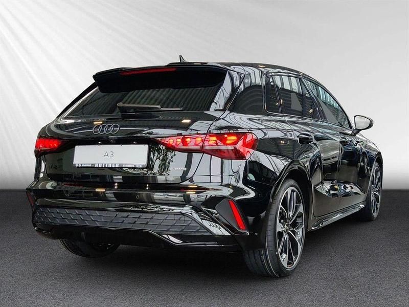 Neu Audi A3 S-Line 204 PS (150 kW) 2026 Schwarz Limousine
