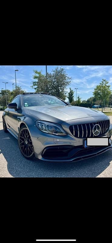Grau Gebraucht 2018 Mercedes C63 AMG AMG Coupé | 57.600 € (Guter Preis) - Bild 1/4