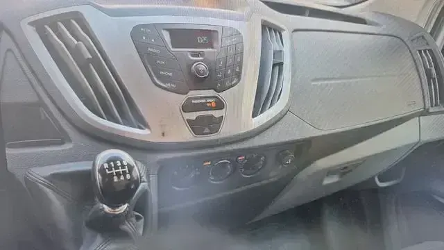 Gebraucht Ford Transit Trend 105 PS (77 kW) 2018 Frozen white Van