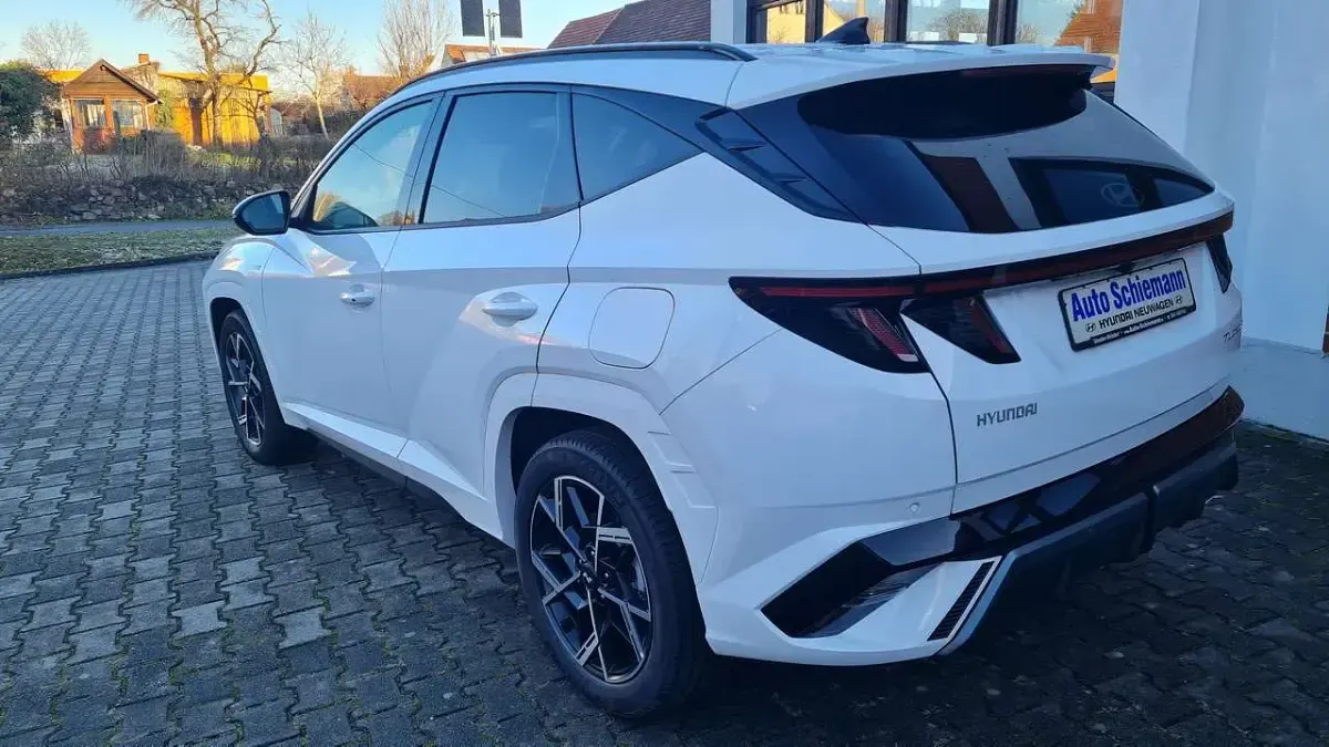 Gebraucht Hyundai Tucson N Line 160 PS (117 kW) 2024 Atlas white SUV