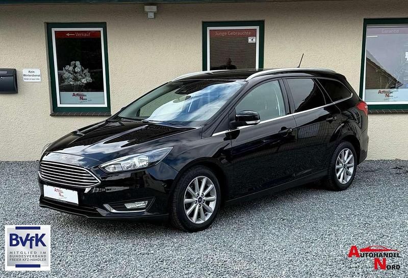 Schwarz Gebraucht 2018 Ford Focus Titanium Kombi | 7.985 € (Superpreis) - Bild 1/4