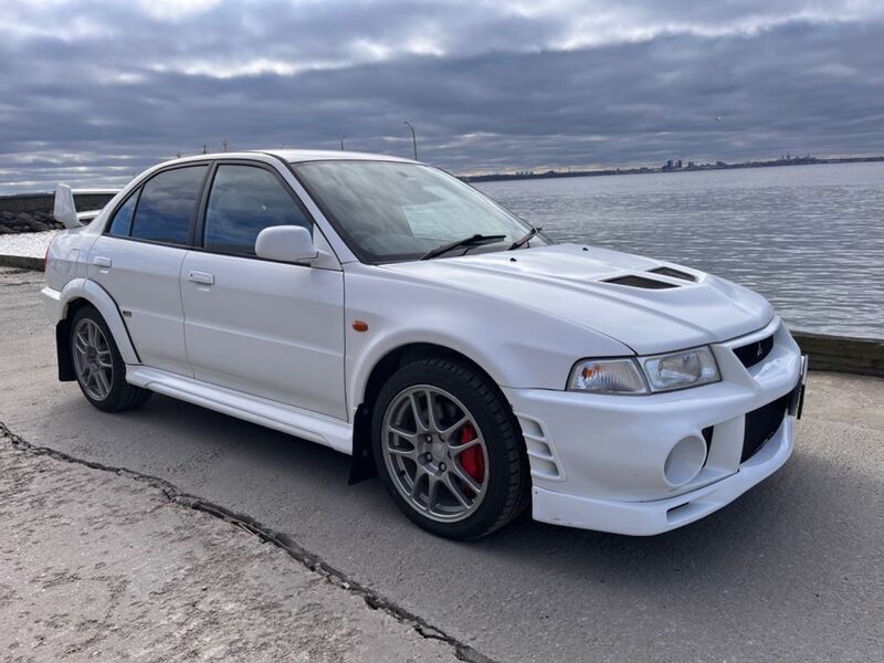 Weiß Gebraucht 1999 Mitsubishi Lancer Limousine | 25.400 € (Guter Preis) - Bild 1/4