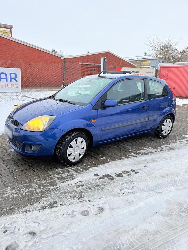 Gebraucht Ford Fiesta 80 PS (58 kW) 2008 Blau Kleinwagen