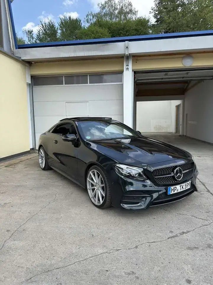 Gebraucht Mercedes E300 AMG line 245 PS (180 kW) 2019 Andere farben Coupé