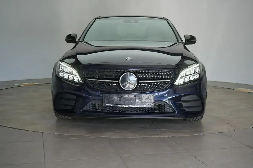 Gebraucht Mercedes C220 AMG 194 PS (142 kW) 2020 Cavansitblau Limousine