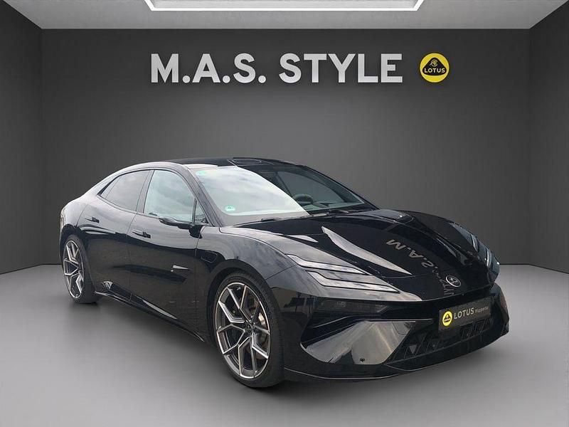 Gebraucht Lotus Emeya 450 kW (612 PS) 2024 Stellar black Kleinwagen