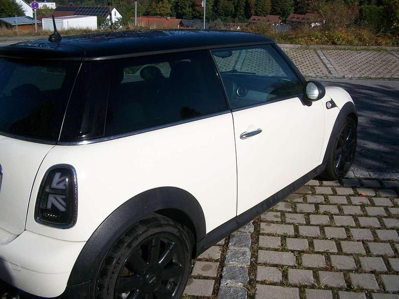 Gebraucht Mini Cooper 120 PS (88 kW) 2010 Weiß Kleinwagen