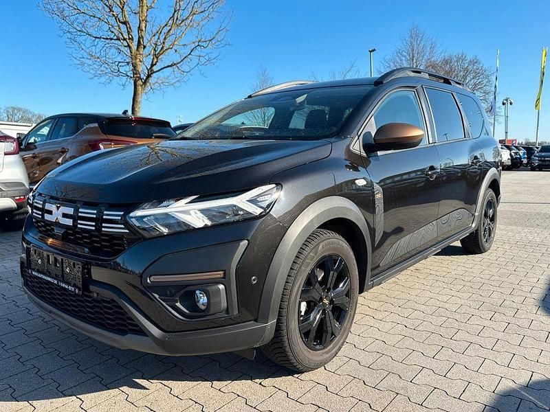 Gebraucht Dacia Jogger Extreme 110 PS (80 kW) 2024 Schwarz Van / Kleinbus