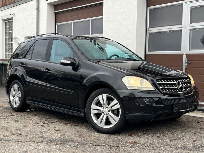 Gebraucht Mercedes ML320 Sport 224 PS (164 kW) 2009 Schwarz SUV