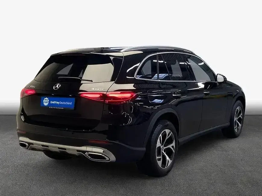 Gebraucht Mercedes GLC300e Avantgarde 204 PS (150 kW) 2025 Schwarz SUV