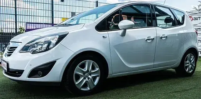 Gebraucht Opel Meriva Innovation 101 PS (74 kW) 2011 Weiß Van / Kleinbus