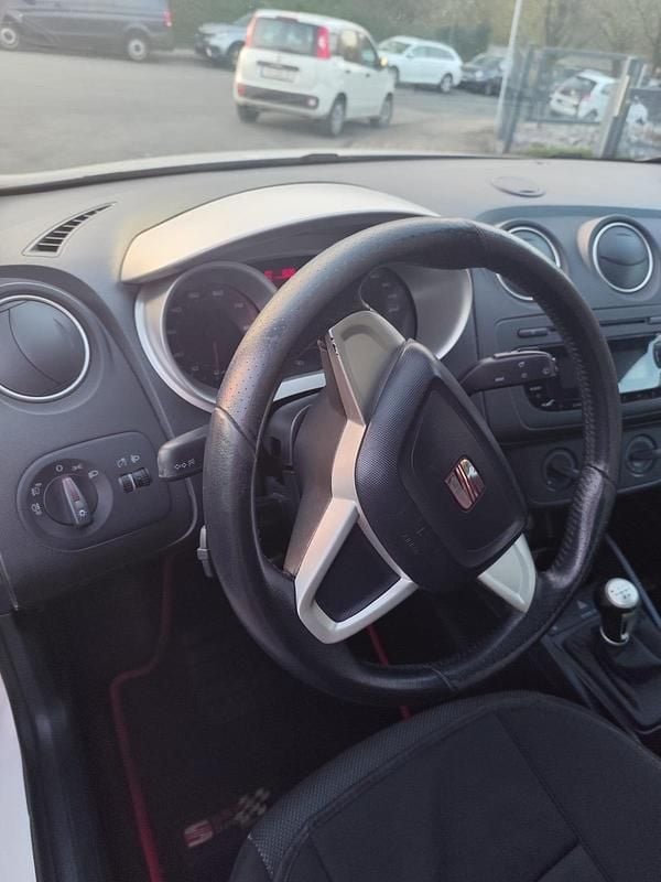 Gebraucht Seat Ibiza 82 PS (60 kW) 2009 Weiß Kleinwagen