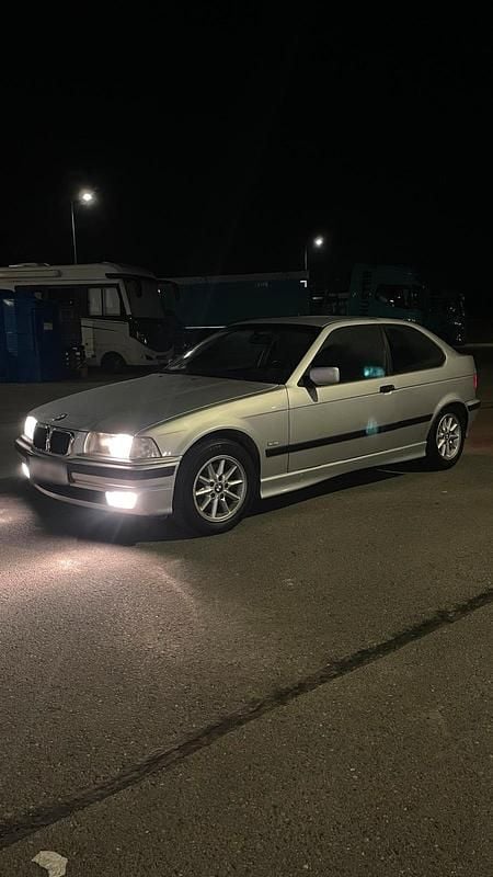 Gebraucht BMW 316 102 PS (75 kW) 1998 Grau Coupé