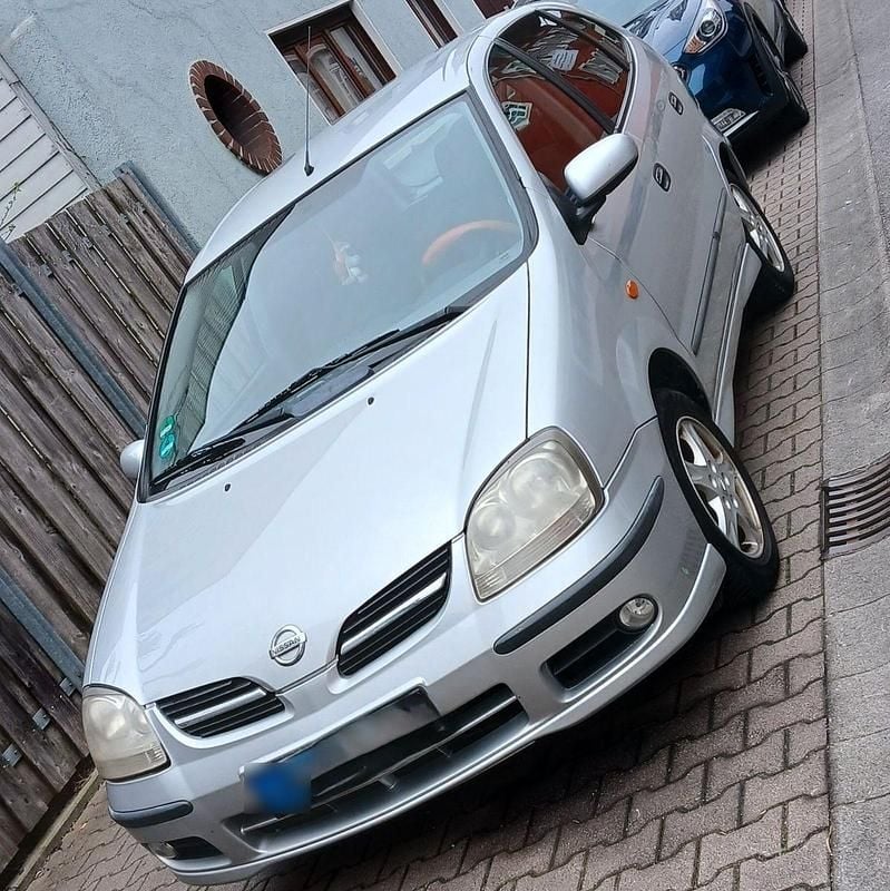 Gebraucht Nissan Almera Tino Tekna+ 116 PS (85 kW) 2006 Grau Van / Kleinbus