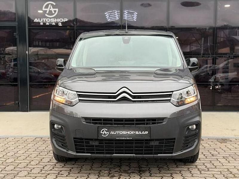 Gebraucht Citroën Berlingo 131 PS (96 kW) 2023 Grau Van / Kleinbus