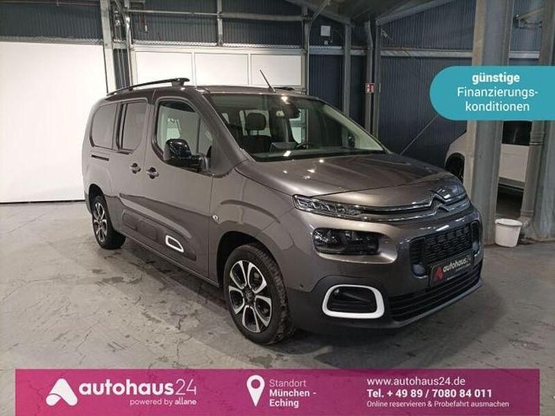Grau Gebraucht 2021 Citroën Berlingo Shine Van / Kleinbus | 21.220 € (Etwas zu teuer) - Bild 1/4