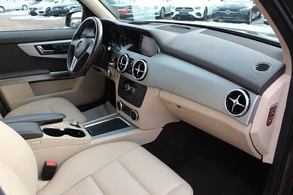 Gebraucht Mercedes GLK250 AMG 204 PS (150 kW) 2013 Braun SUV
