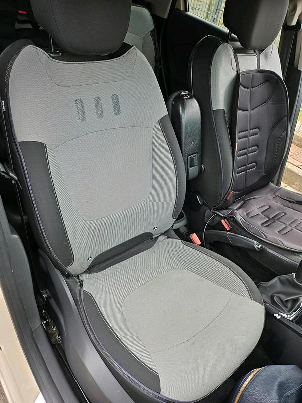 Beige Gebraucht 2015 Renault Captur SUV | 8.800 € (Fairer Preis) - Bild 1/4
