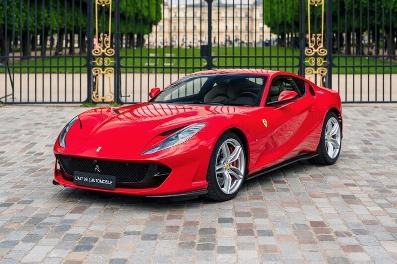 Rot Gebraucht 2019 Ferrari 812 | 329.900 € (Guter Preis) - Bild 1/4